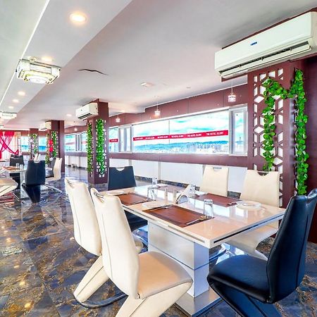 The Glory Hotel Dehradun Exterior foto